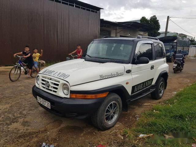 Ssangyong Korando   2001 - Cần bán Ssangyong Korando đời 2001, màu trắng