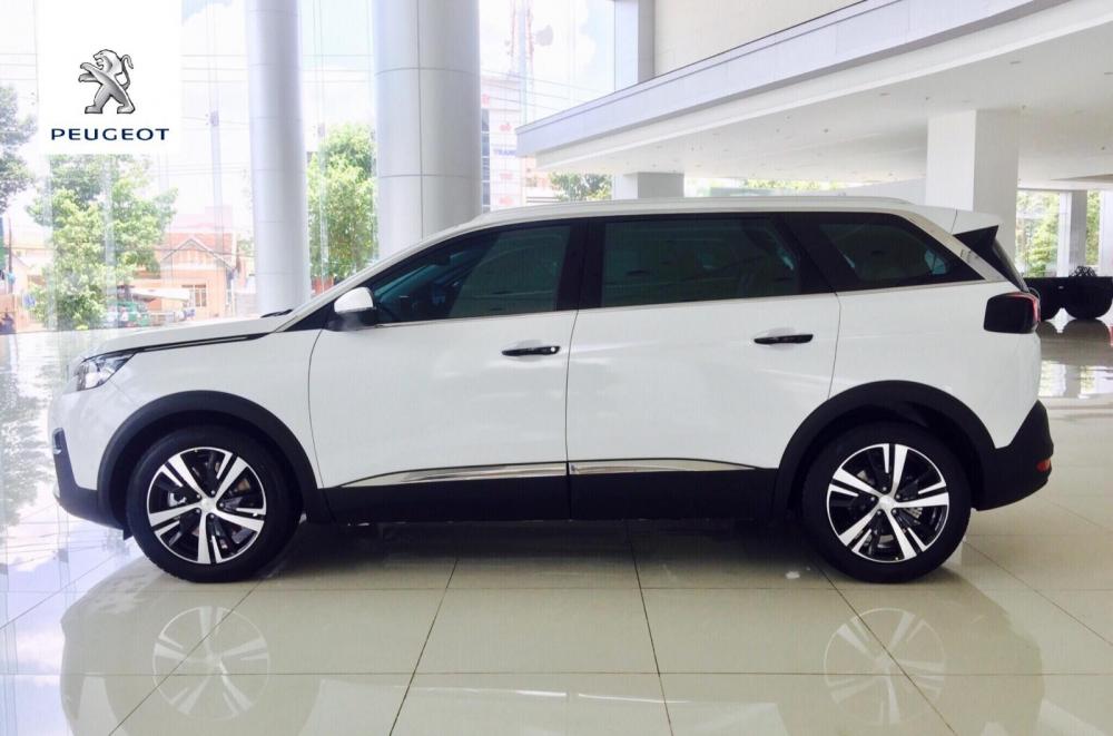 Peugeot 5008 1.6AT Turbo 2018 - Bán xe 7 chỗ, có xe giao ngay