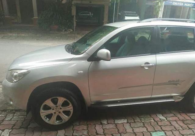 Toyota RAV4 2007 - Bán xe Toyota RAV4 năm 2007, màu bạc giá cạnh tranh