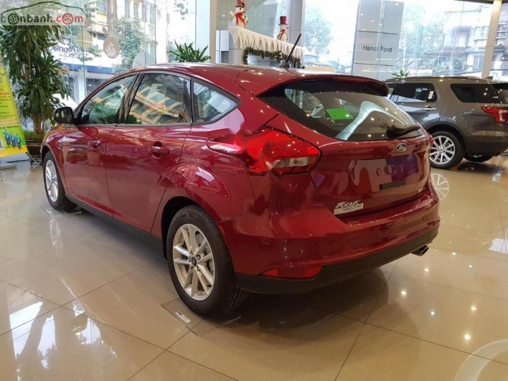 Ford Focus Trend 1.5L 2018 - Cần bán xe Ford Focus Trend 1.5L đời 2018, màu đỏ, giá 626tr