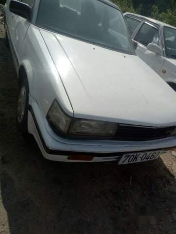 Nissan Bluebird MT 1987 - Cần bán xe Nissan Bluebird MT năm 1987, màu trắng, xe nhập