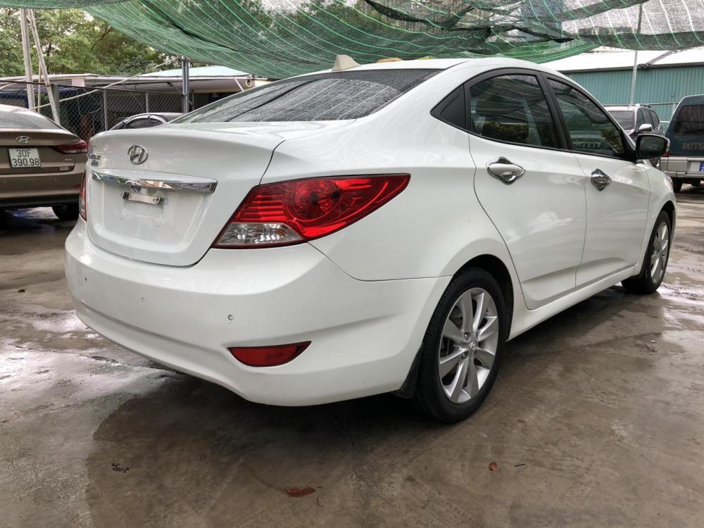 Hyundai Accent 1.4AT  2014 - Bán ô tô Hyundai Accent 1.4AT Sedan đời 2014, màu trắng, nhập khẩu nguyên chiếc