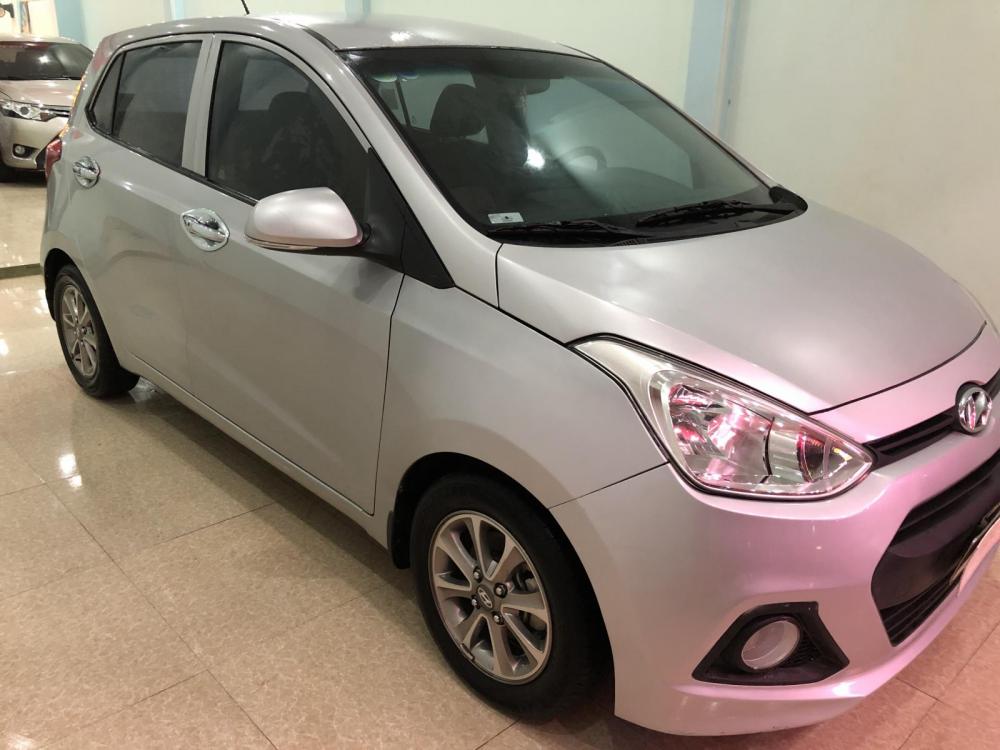 Hyundai Grand i10 1.0 MT 2WD 2015 - Bán Hyundai i10 Grand 1.0 MT 2WD đời 2016, màu bạc, nhập khẩu, giá chỉ 298 triệu