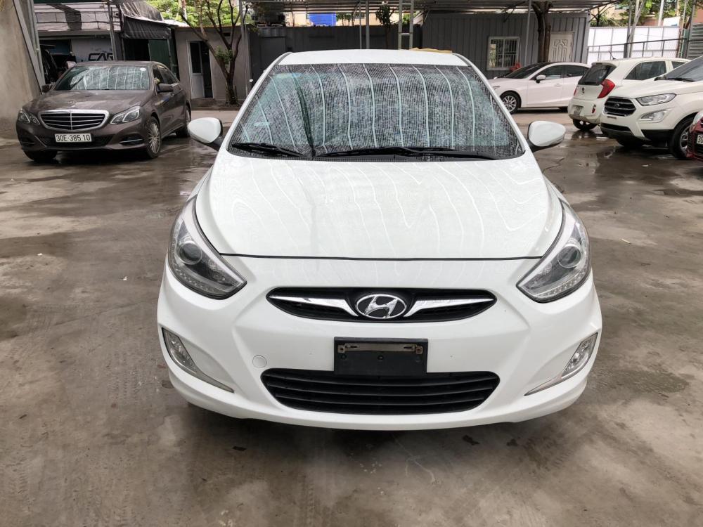 Hyundai Accent 1.4AT  2014 - Bán ô tô Hyundai Accent 1.4AT Sedan đời 2014, màu trắng, nhập khẩu nguyên chiếc