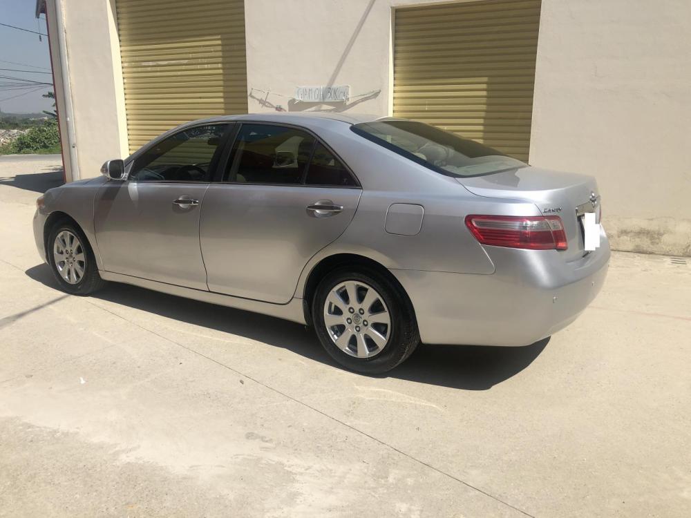 Toyota Camry LE 3.0 2007 - Bán xe Toyota Camry LE 3.0 đời 2007, màu bạc, xe nhập