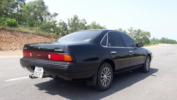 Nissan Cefiro GTRS 1996 - Cần bán xe Nissan màu đen, giấy tờ chính chủ nguyên bản