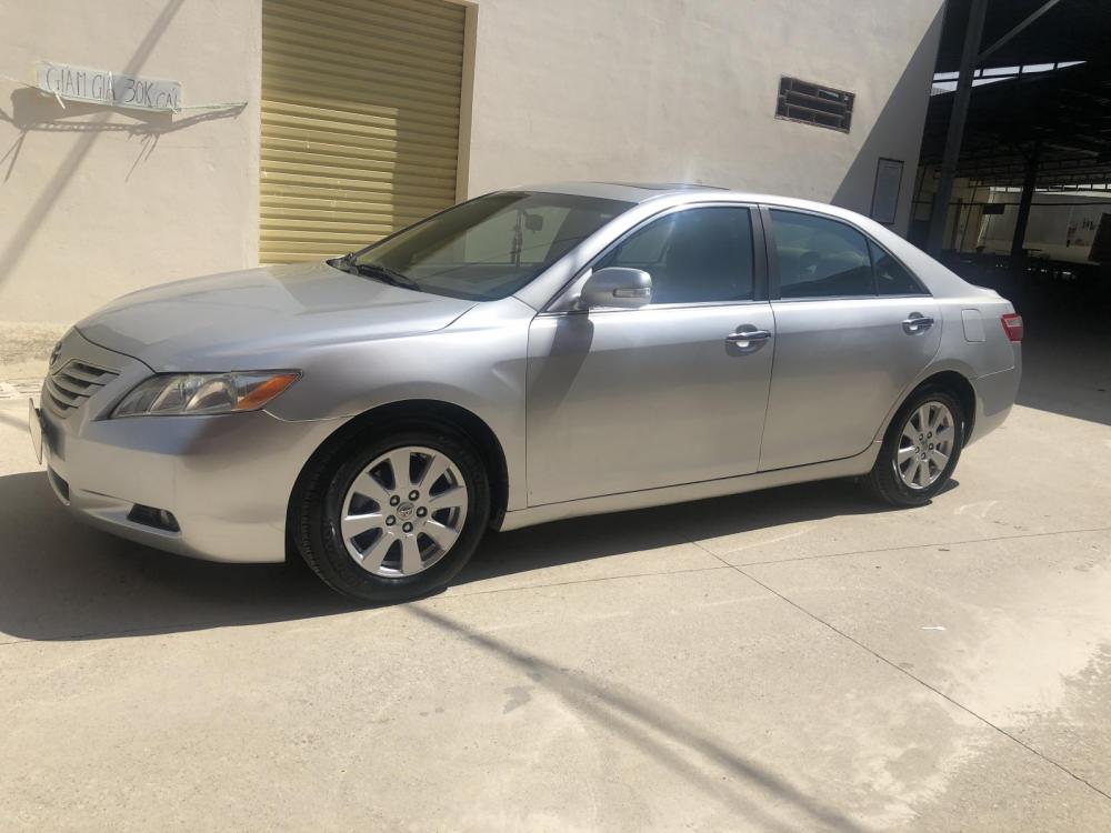 Toyota Camry LE 3.0 2007 - Bán xe Toyota Camry LE 3.0 đời 2007, màu bạc, xe nhập