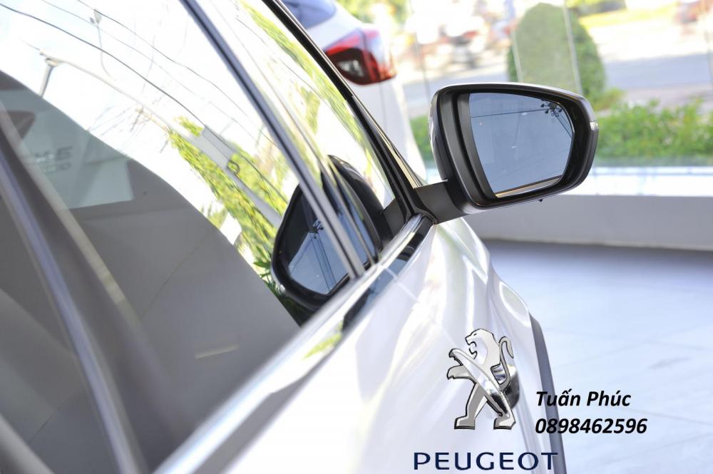Peugeot 5008 2018 - Peugeot 5008 Phiên bản 2018, hỗ trợ ngân hàng đến 80%, liên hệ trực tiếp để được ưu đãi lớn nhất trong tháng 11
