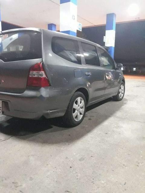 Nissan Grand livina 2013 - Bán Nissan Grand livina năm sản xuất 2013, màu xám, giá chỉ 335 triệu