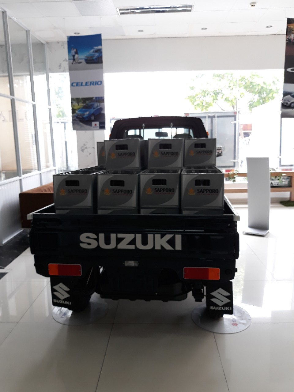 Suzuki Super Carry Truck 2018 - Bán ô tô Suzuki Carry 2018, tải trọng 650 kg, 70 triệu giao xe