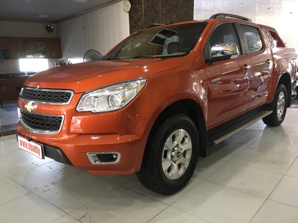 Chevrolet Colorado 2015 - Bán xe Chevrolet Colorado năm sản xuất 2015, màu tím, nhập khẩu