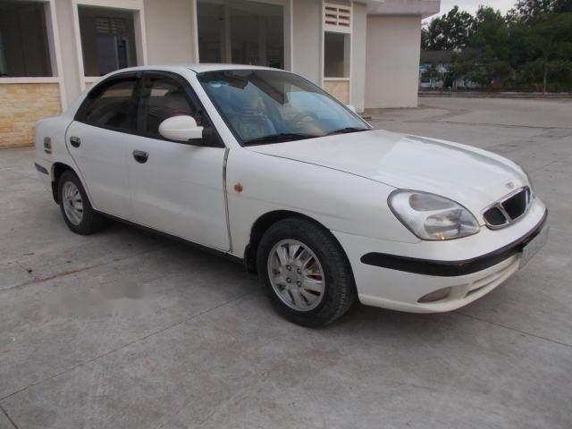 Daewoo Nubira 2002 - Bán xe Daewoo Nubira đời 2002, màu trắng chính chủ