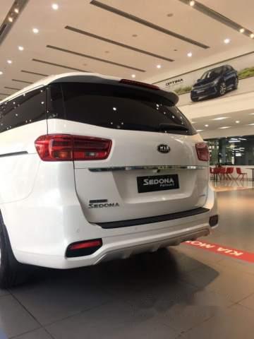 Kia Sedona 2018 - Bán ô tô Kia Sedona đời 2018, màu trắng, giá tốt 