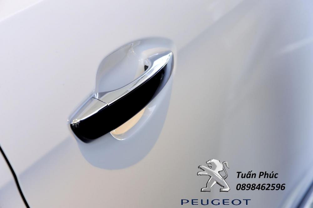 Peugeot 5008 2018 - Peugeot 5008 Phiên bản 2018, hỗ trợ ngân hàng đến 80%, liên hệ trực tiếp để được ưu đãi lớn nhất trong tháng 11
