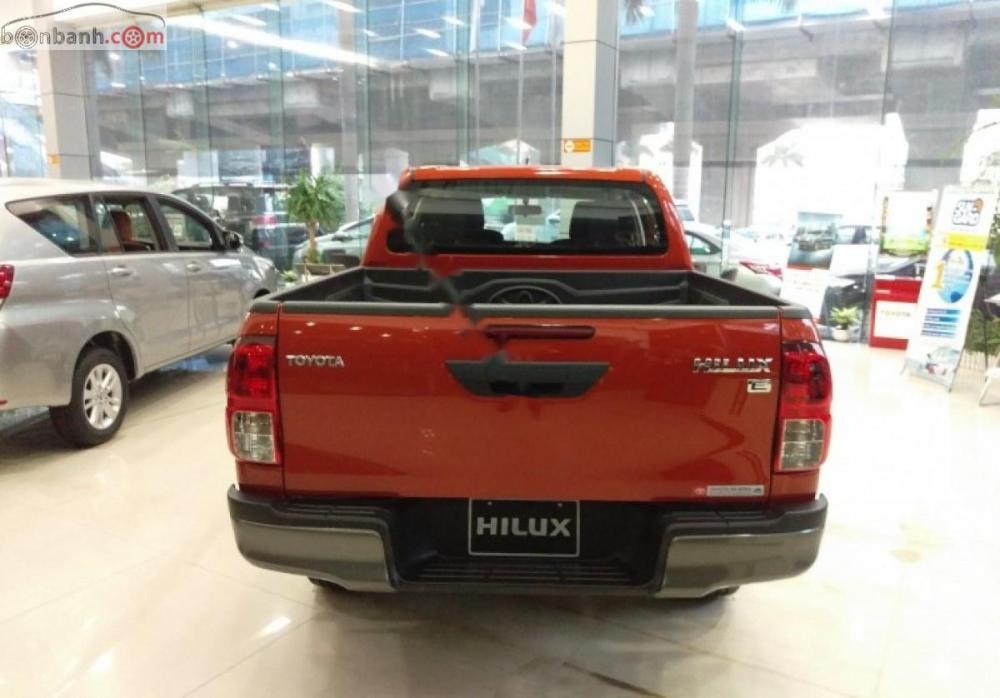 Toyota Hilux 2.4G MT 4X4 2018 - Bán Toyota Hilux 2.4G mới 100%, nhập khẩu nguyên chiếc từ Thái Lan, xe bán tải, 02 cầu chủ động, gài cầu điện, máy dầu