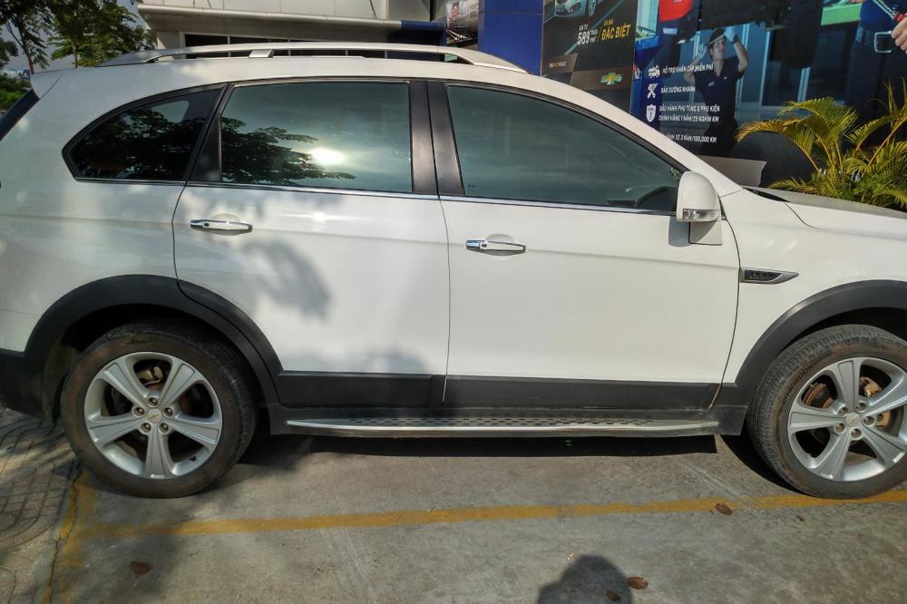 Chevrolet Captiva LTZ 2015 - Bán xe Chevrolet Captiva LTZ 2015, số tự động, màu trắng, xe nhà đi