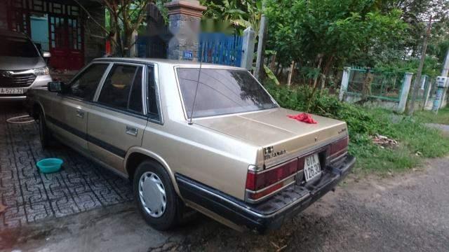 Nissan Laurel 1985 - Cần bán xe Nissan Laurel đang chạy tốt