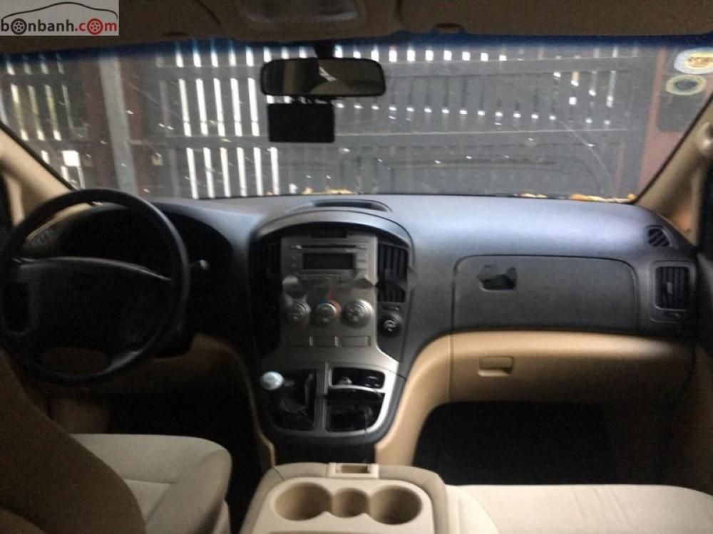 Hyundai Starex 2013 - Bán Starex Sx 2013, Đk lần đầu 2014, máy xăng, số sàn