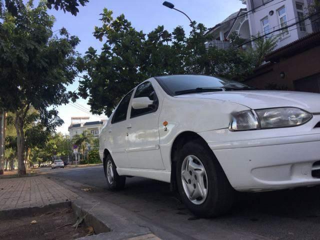 Fiat Siena   2003 - Cần bán lại xe Fiat Siena đời 2003, màu trắng, 110 triệu