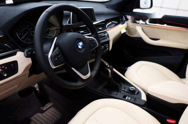 BMW X1   2018 - Cần bán xe BMW X1 sản xuất năm 2018, màu xanh lam, nhập khẩu