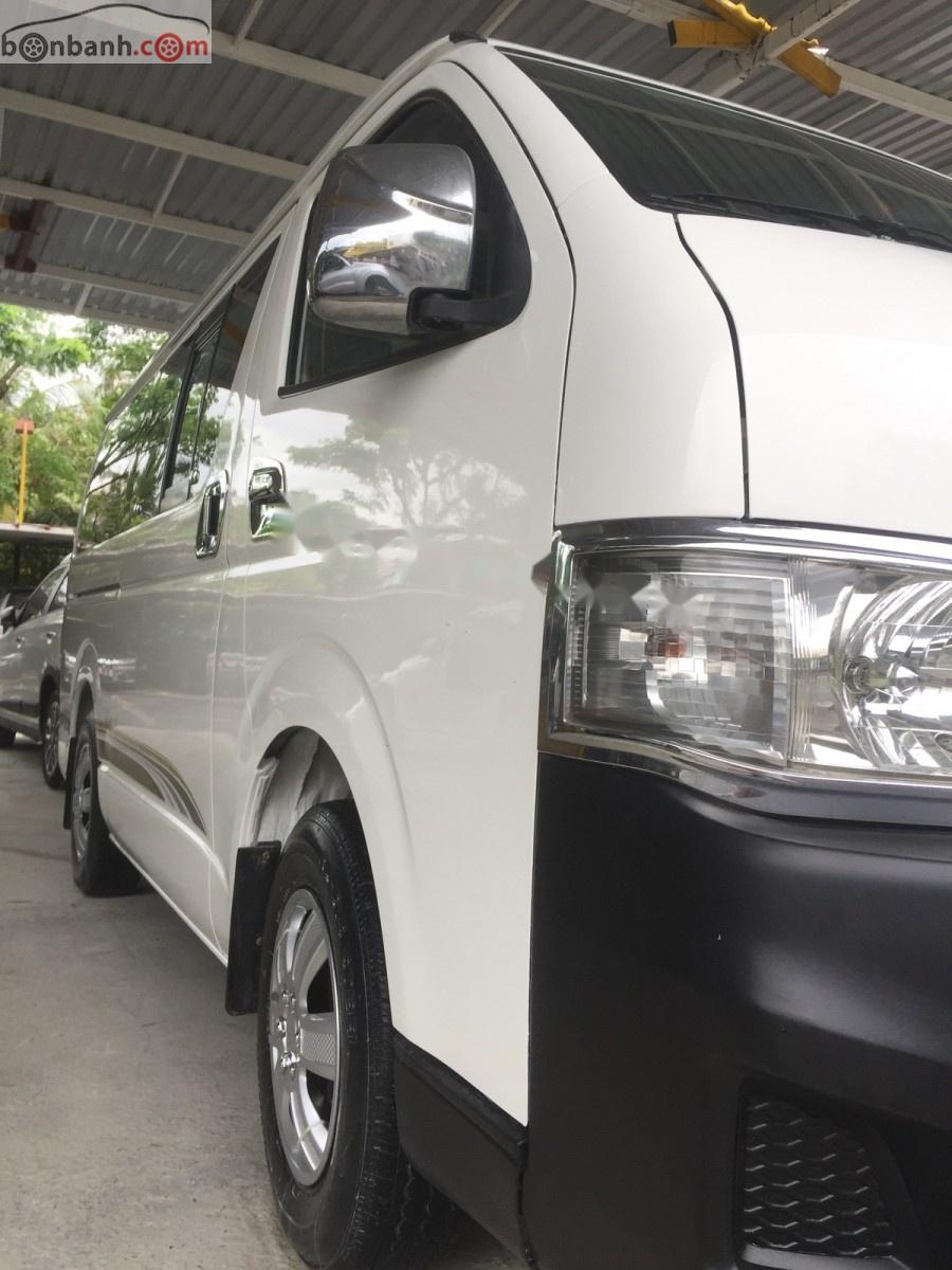 Toyota Hiace 2.5 2011 - Cần bán gấp Toyota Hiace 2.5 năm 2011, xe công ty không chạy dịch vụ