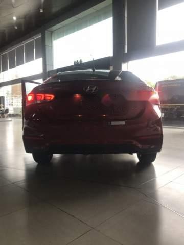 Hyundai Accent   2018 - Cần bán xe Hyundai Accent đời 2018, màu đỏ, giá tốt