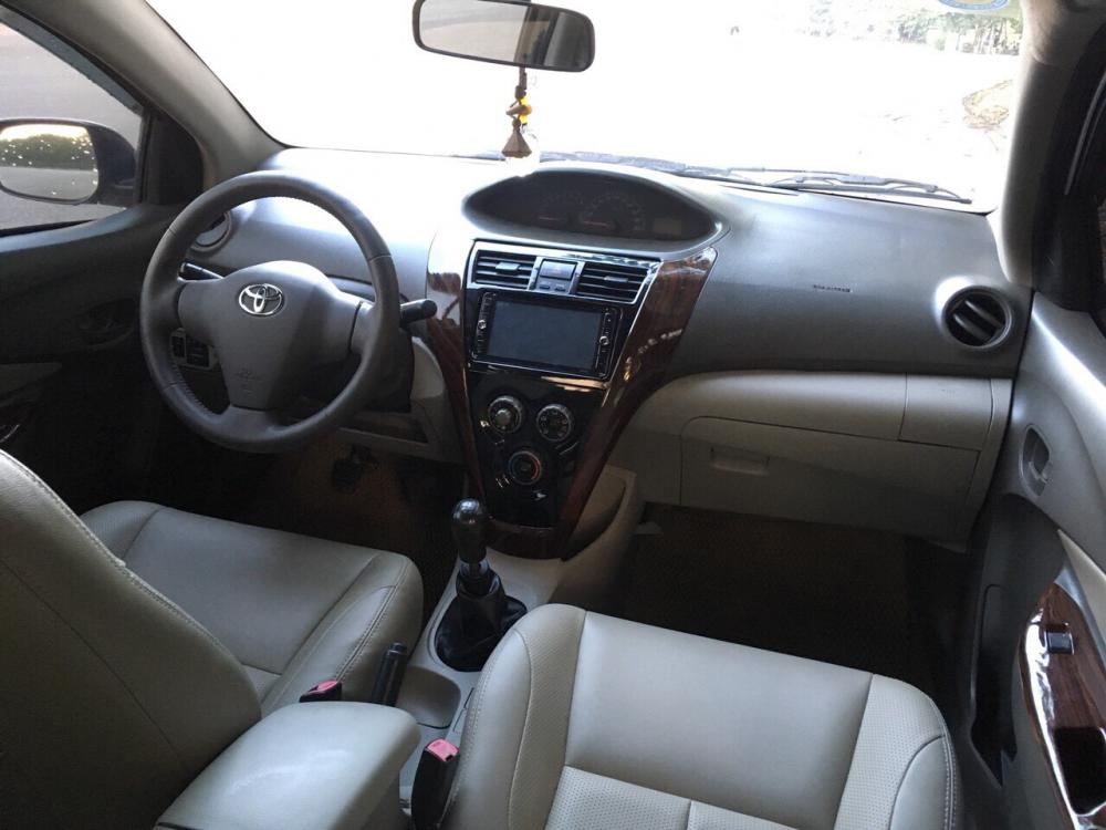 Nissan Grand livina 1.8MT 2012 - Cần bán xe Nissan Grand Livina 1.8MT sản xuất năm 2012, màu xám (ghi)