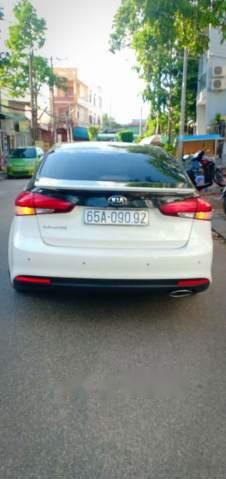 Kia Cerato  AT 2016 - Bán Kia Cerato AT năm 2016, màu trắng, nhập khẩu nguyên chiếc