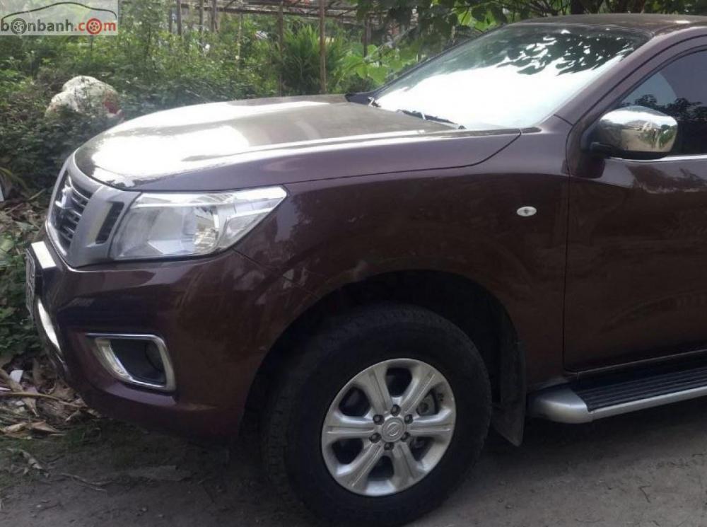 Nissan Navara E 2.5 MT 2WD 2016 - Xe Nissan Navara E 2.5 MT 2WD năm 2016, màu nâu, nhập khẩu chính chủ