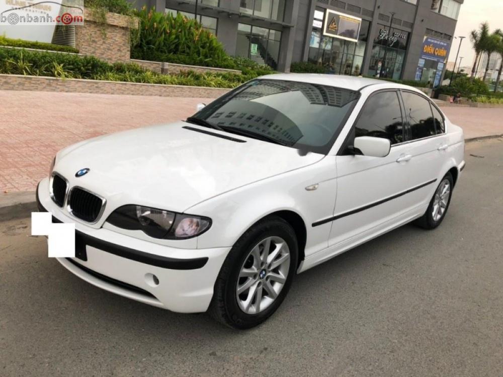 BMW 3 Series 318i 2004 - Bán ô tô BMW 3 Series 318i sản xuất 2004, màu trắng số tự động, giá chỉ 280 triệu