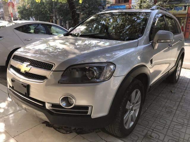 Chevrolet Captiva Maxx LTZ 2.4 AT 2010 - Bán ô tô Chevrolet Captiva Maxx LTZ 2.4 AT 2010, màu bạc số tự động, giá 368tr