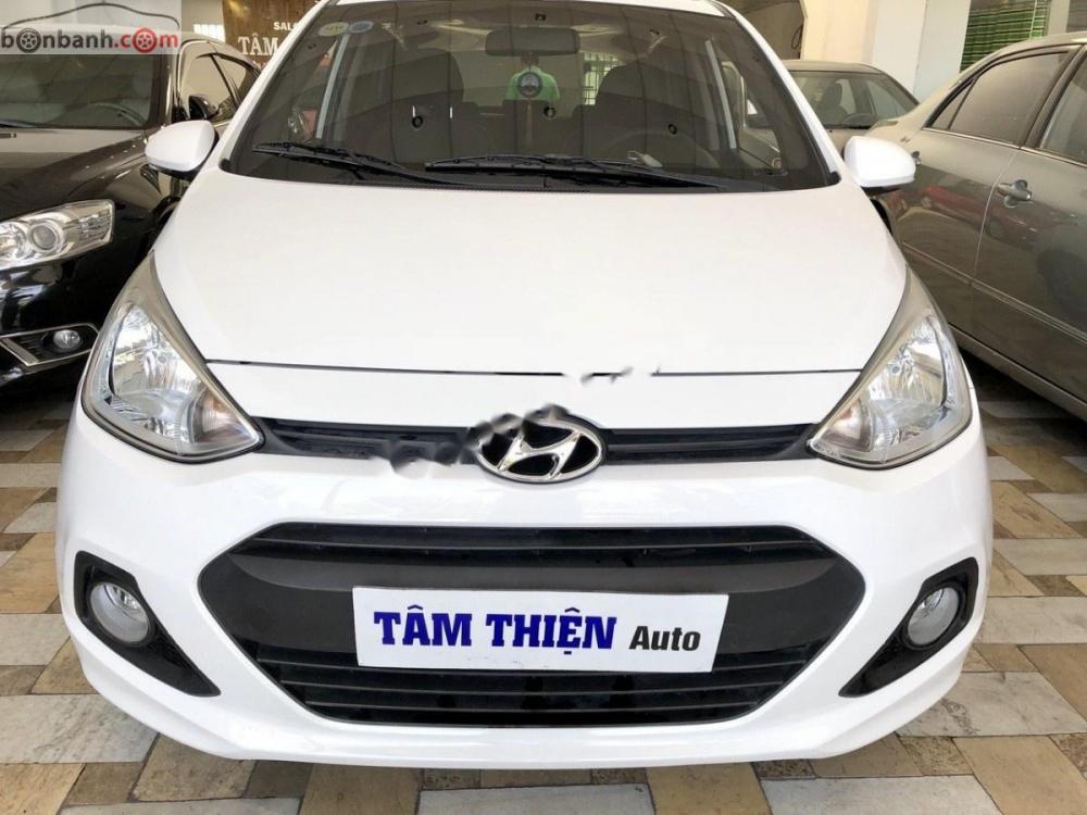 Hyundai Grand i10  1.2 MT 2015 - Cần bán xe Hyundai Grand i10 1.2 MT năm 2015, màu trắng, nhập khẩu, giá tốt