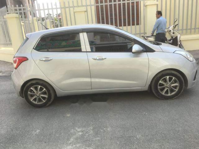 Hyundai Grand i10   2014 - Cần bán xe Hyundai Grand i10 đời 2014, màu bạc, xe nhập chính chủ, 268tr