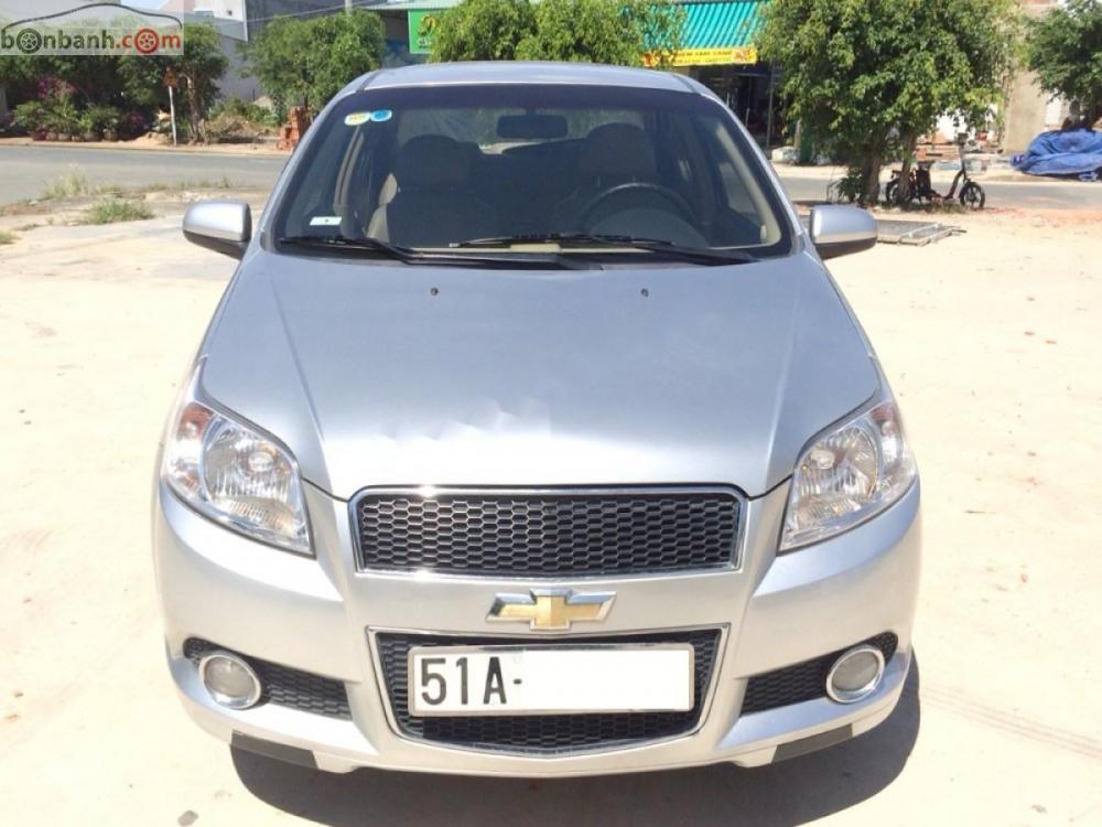 Chevrolet Aveo 2014 - Cần bán Chevrolet Aveo sản xuất năm 2014, màu bạc, giá chỉ 320 triệu