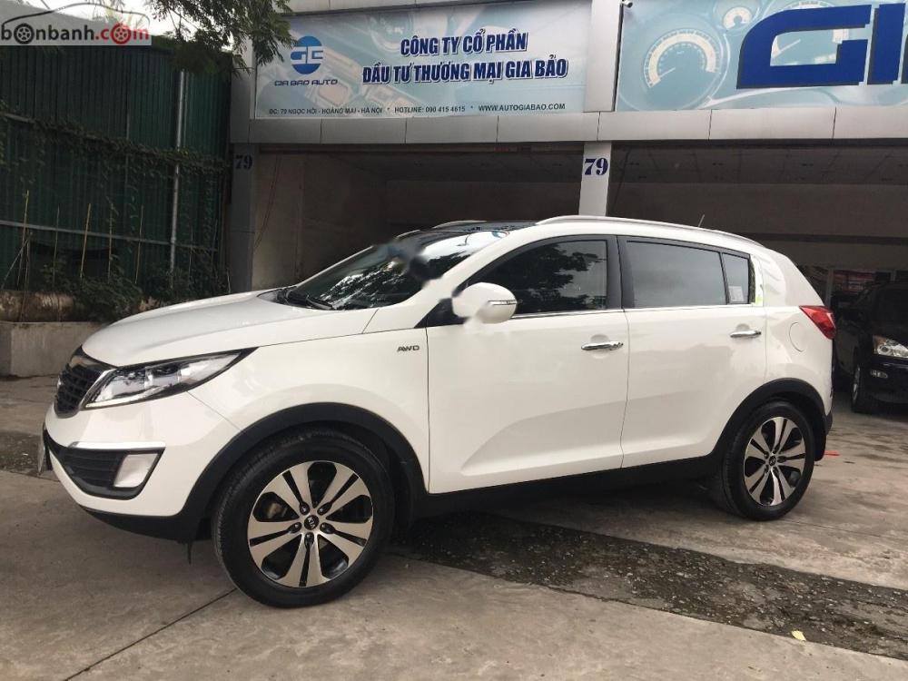 Kia Sportage 2011 - Bán lại xe Kia Sportage năm sản xuất 2011, màu trắng, xe nhập