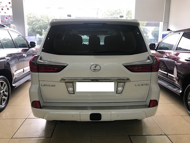 Lexus LX 570 2016 - Bán xe Lexus LX 570 đời 2016, màu trắng, nhập khẩu nguyên chiếc