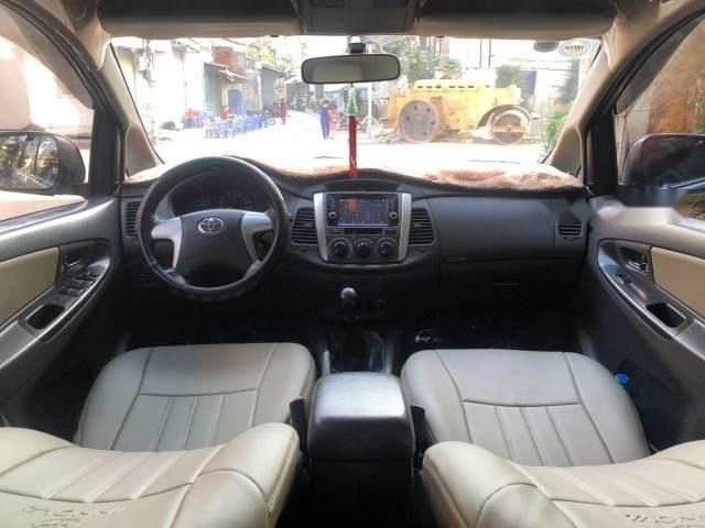 Toyota Innova 2013 - Bán Toyota Innova năm 2013, màu bạc, nhập khẩu xe gia đình