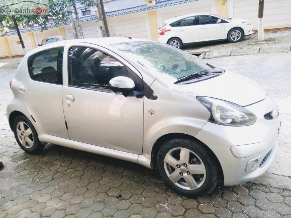 Toyota Aygo 1.0 AT 2008 - Bán xe Toyota Aygo 1.0 AT sản xuất 2008, màu bạc, nhập khẩu 