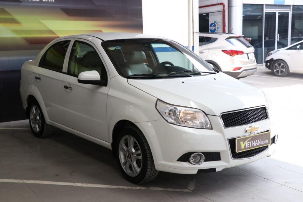 Chevrolet Aveo LT 1.5MT 2015 - Bán Chevrolet Aveo LT 1.5MT 2015, màu đỏ