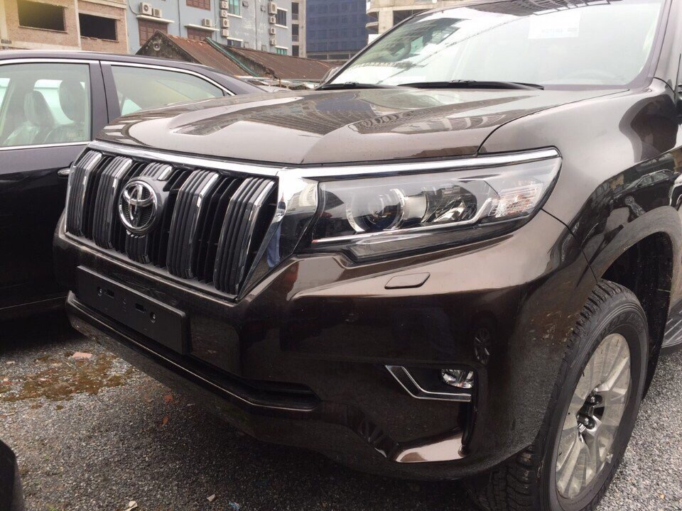 Toyota Land Cruiser Prado VX 2018 - Cần bán xe Toyota Prado VX năm sản xuất 2018, màu nâu, nhập khẩu nguyên chiếc