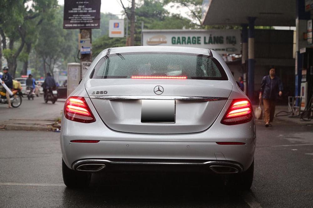 Mercedes-Benz E class E250 2016 - Bán ô tô Mercedes E250 sản xuất 2016, siêu lướt. Em Vân- Sơn Tùng Auto 0962 779 889/ 091 602 5555