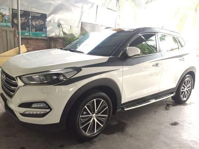 Hyundai Tucson   2016 - Bán xe Hyundai Tucson đời 2016, màu trắng, nhập khẩu