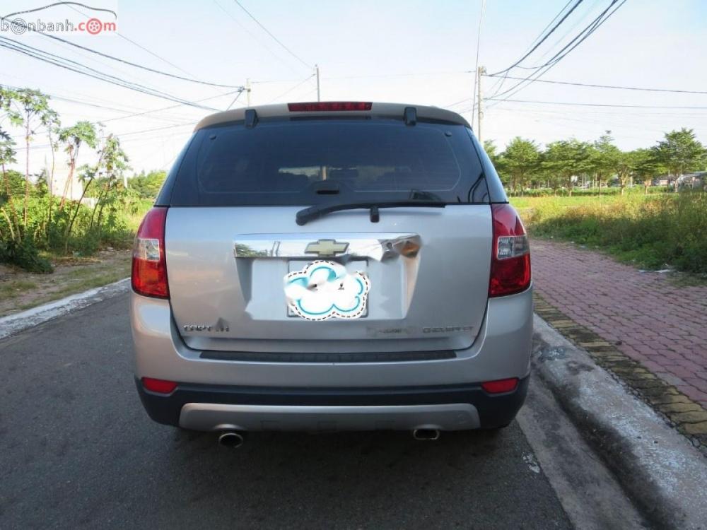 Chevrolet Captiva LTZ 2008 - Cần bán xe Chevrolet Captiva LTZ sản xuất năm 2008, màu bạc