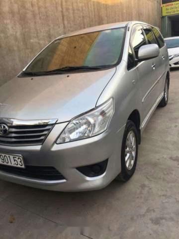 Toyota Innova   2013 - Bán Toyota Innova đời 2013, màu bạc, xe nhập