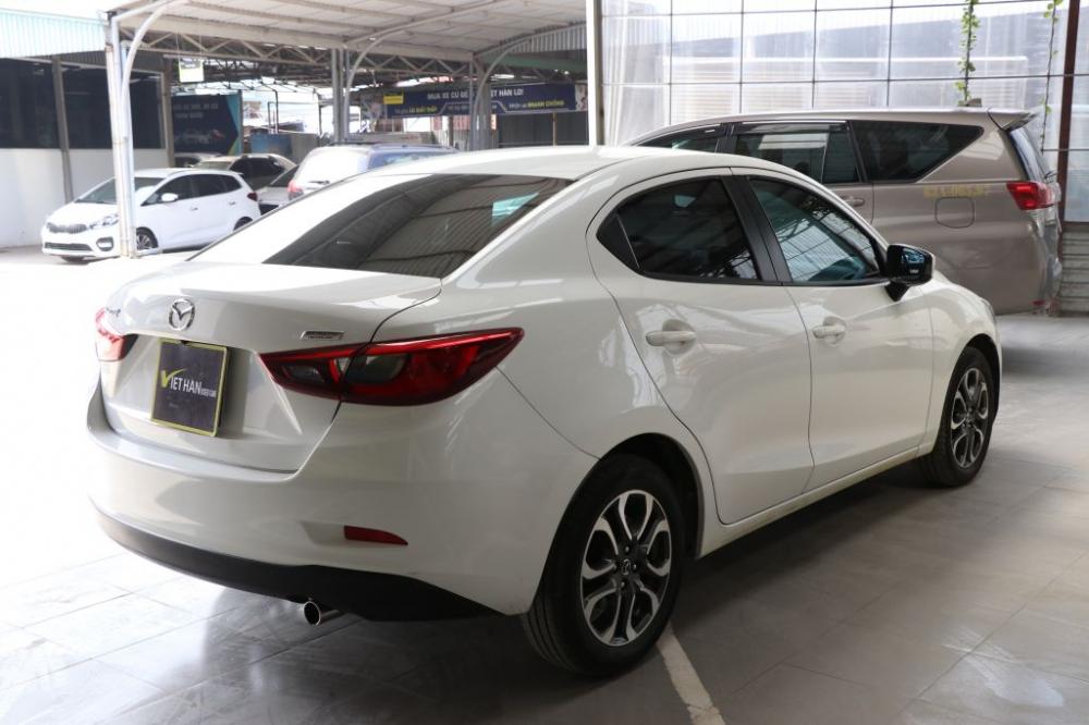 Mazda 2 1.5AT 2016 - Bán Mazda 2 1.5AT sản xuất 2016, màu trắng