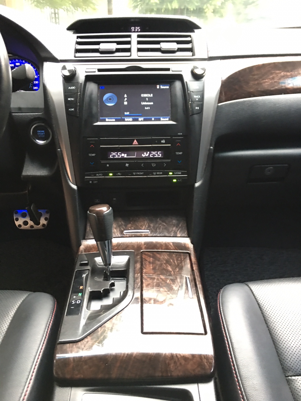 Toyota Camry 2.5Q 2015 - Bán xe Camry 2.5Q 2015 chính chủ đang sử dụng, xe mới cứng