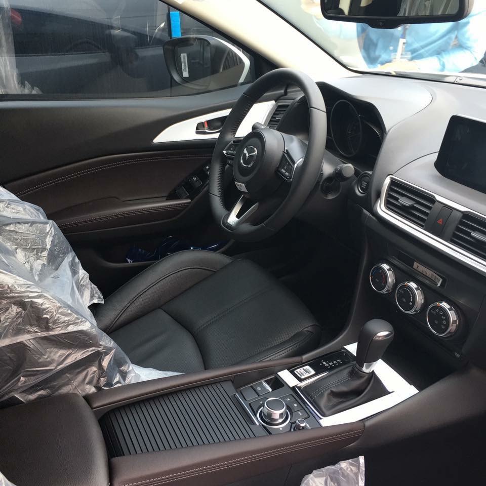Mazda 3 1.5L   2018 - Bán xe Mazda 3 1.5L đời 2018, màu trắng, giá chỉ 659 triệu