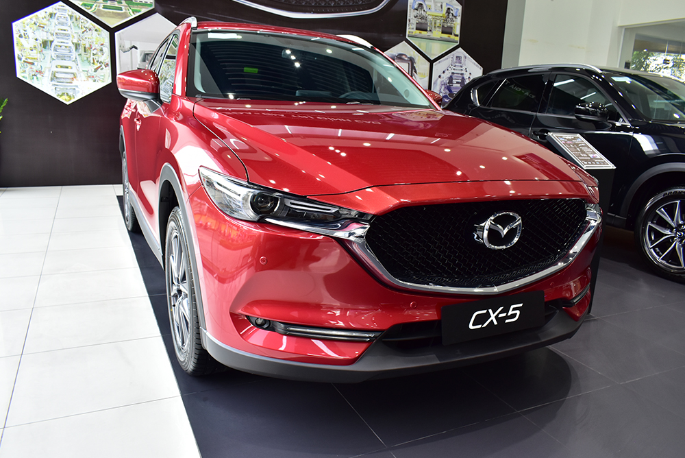 Mazda CX 5 2.0 2018 - Mazda CX 5 2018, trả góp 80% ưu đãi lãi suất, giao xe tận nhà, tặng BHVC, 2 năm BH mở rộng - ưu đãi cực lớn