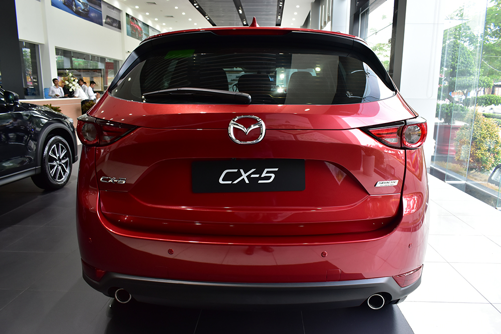 Mazda CX 5 2.0 2018 - Mazda CX 5 2018, trả góp 80% ưu đãi lãi suất, giao xe tận nhà, tặng BHVC, 2 năm BH mở rộng - ưu đãi cực lớn