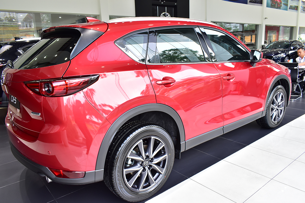 Mazda CX 5 2.0 2018 - Mazda CX 5 2018, trả góp 80% ưu đãi lãi suất, giao xe tận nhà, tặng BHVC, 2 năm BH mở rộng - ưu đãi cực lớn